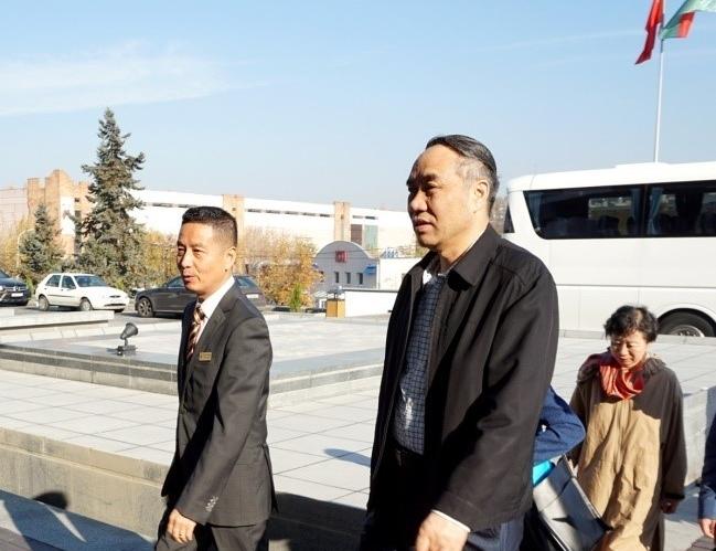 Vice Chairman of CPPCC, Gu Shengzu, in the Beijing Hotel