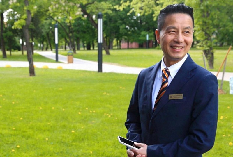 Happy birthday, Mr. Cui!