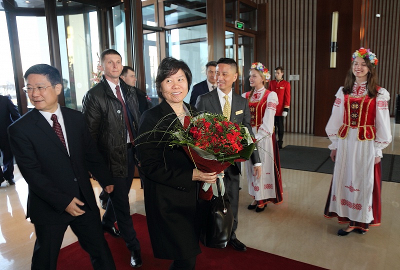 Vice Chairman of the Standing Committee of the National People's Congress Shen Yueyue in the Beijing Hotel